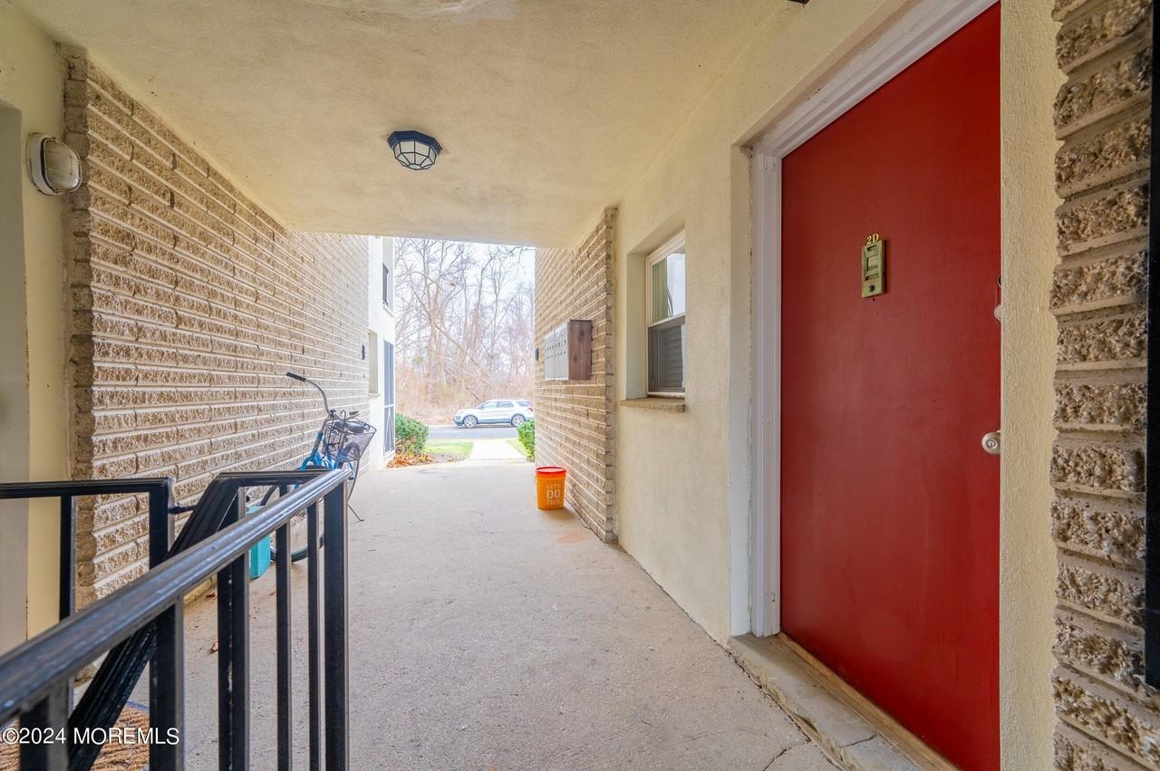 2137 8th Ave #3B - Photo 4 of 18