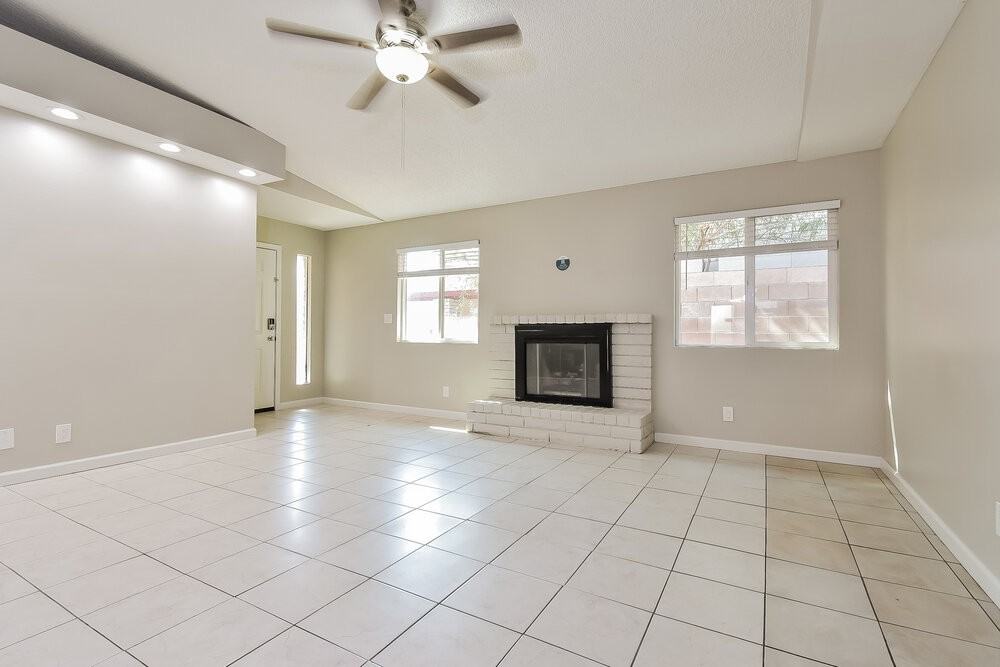 608 Thrush Dr - Photo 4 of 16