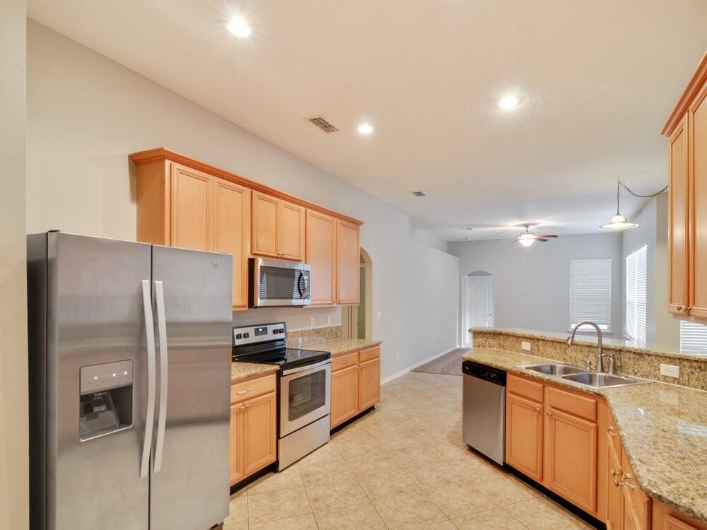 3106 Captiva Bluff Cir - Photo 4 of 20