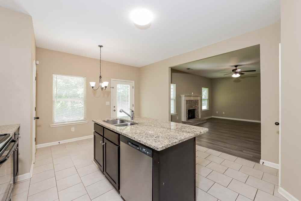771 Helm Ln Nw - Photo 7 of 17