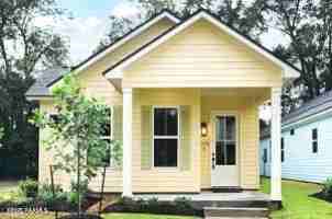featured image of 136 Banister Ct