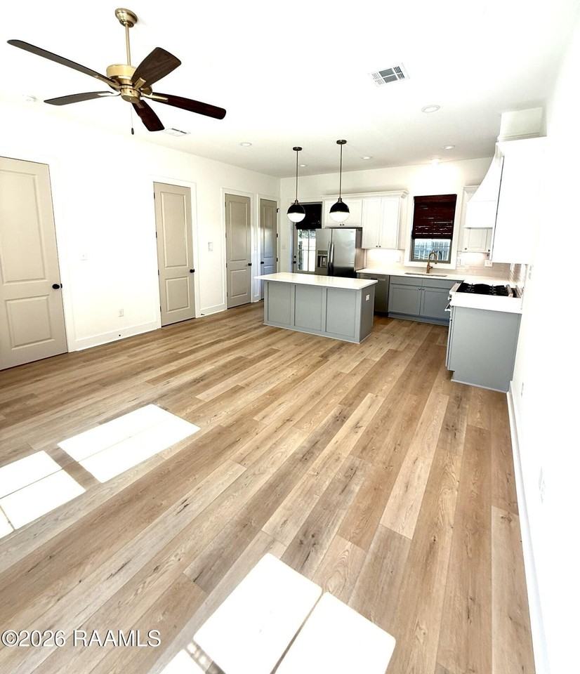211 Steiner Oaks Road - Photo 6 of 23