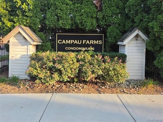1916 Campau Farms Cir - Photo 2 of 25