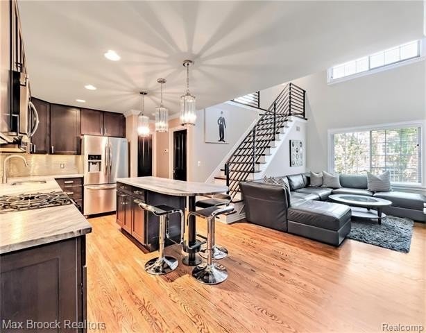 662 Purdy St #214 - Photo 2 of 17