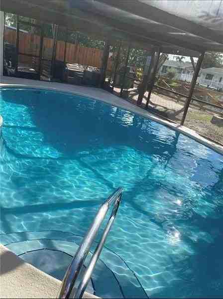 5620 Sw 56th St - Photo 5 of 33