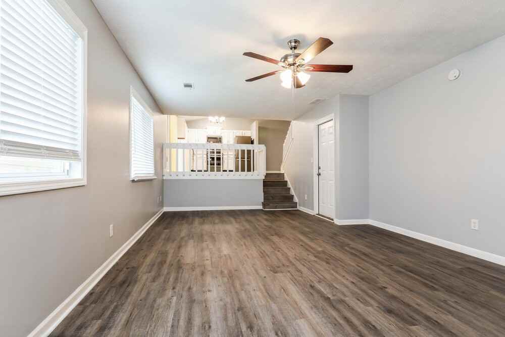 5218 Martins Crossing Rd - Photo 7 of 17