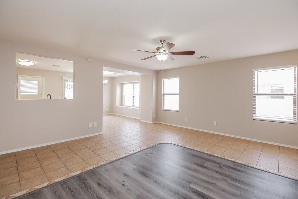 11260 E Emelita Ave - Photo 5 of 16