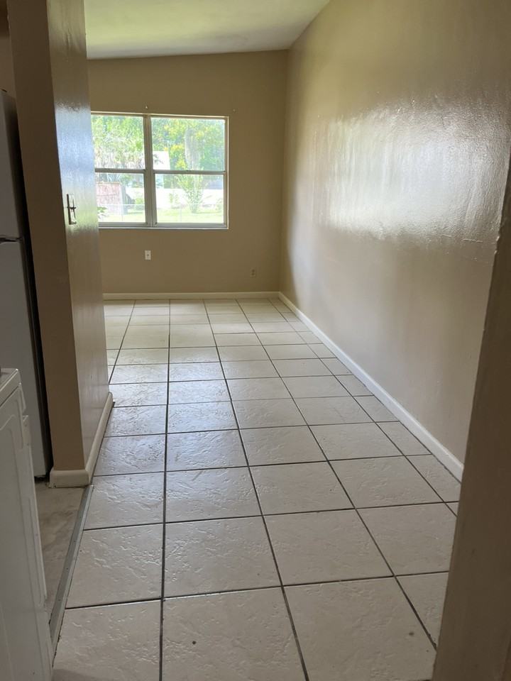331 N Florida Ave - Photo 4 of 8