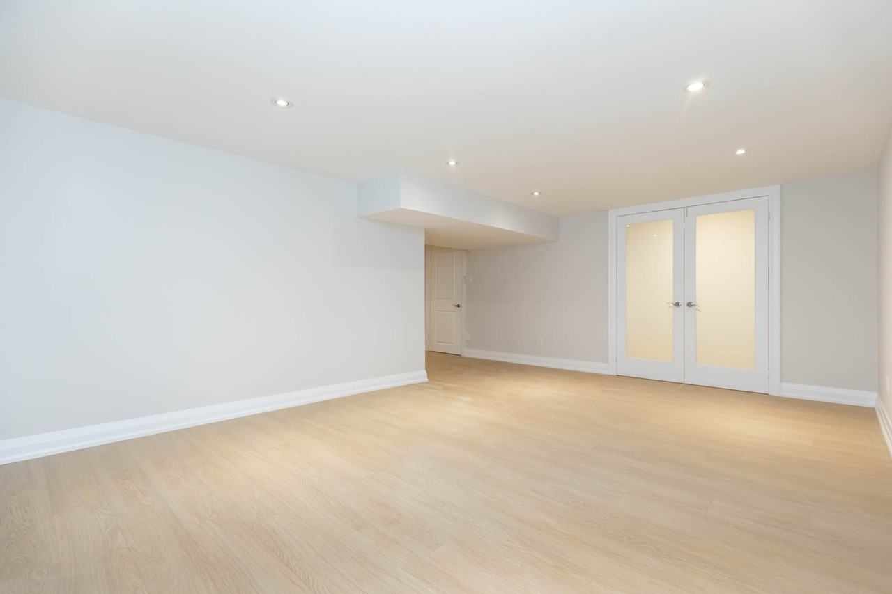 84 Laurel Avenue - Photo 3 of 28