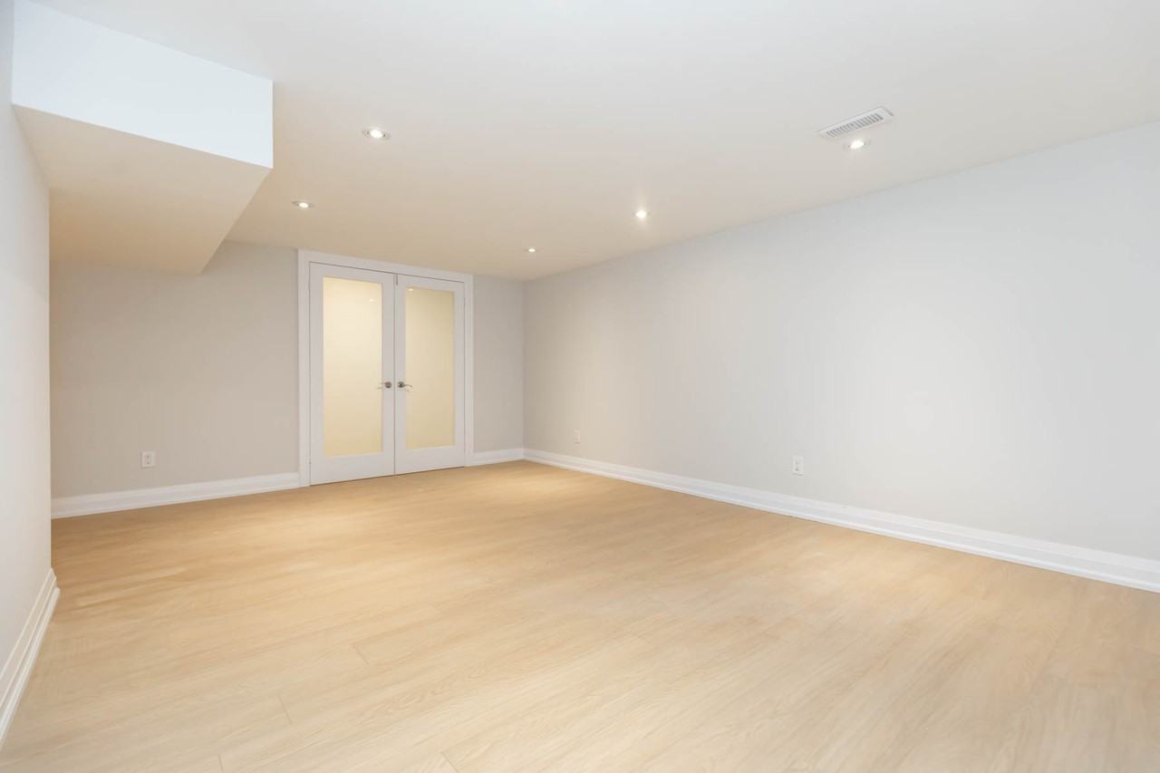 84 Laurel Avenue - Photo 4 of 28