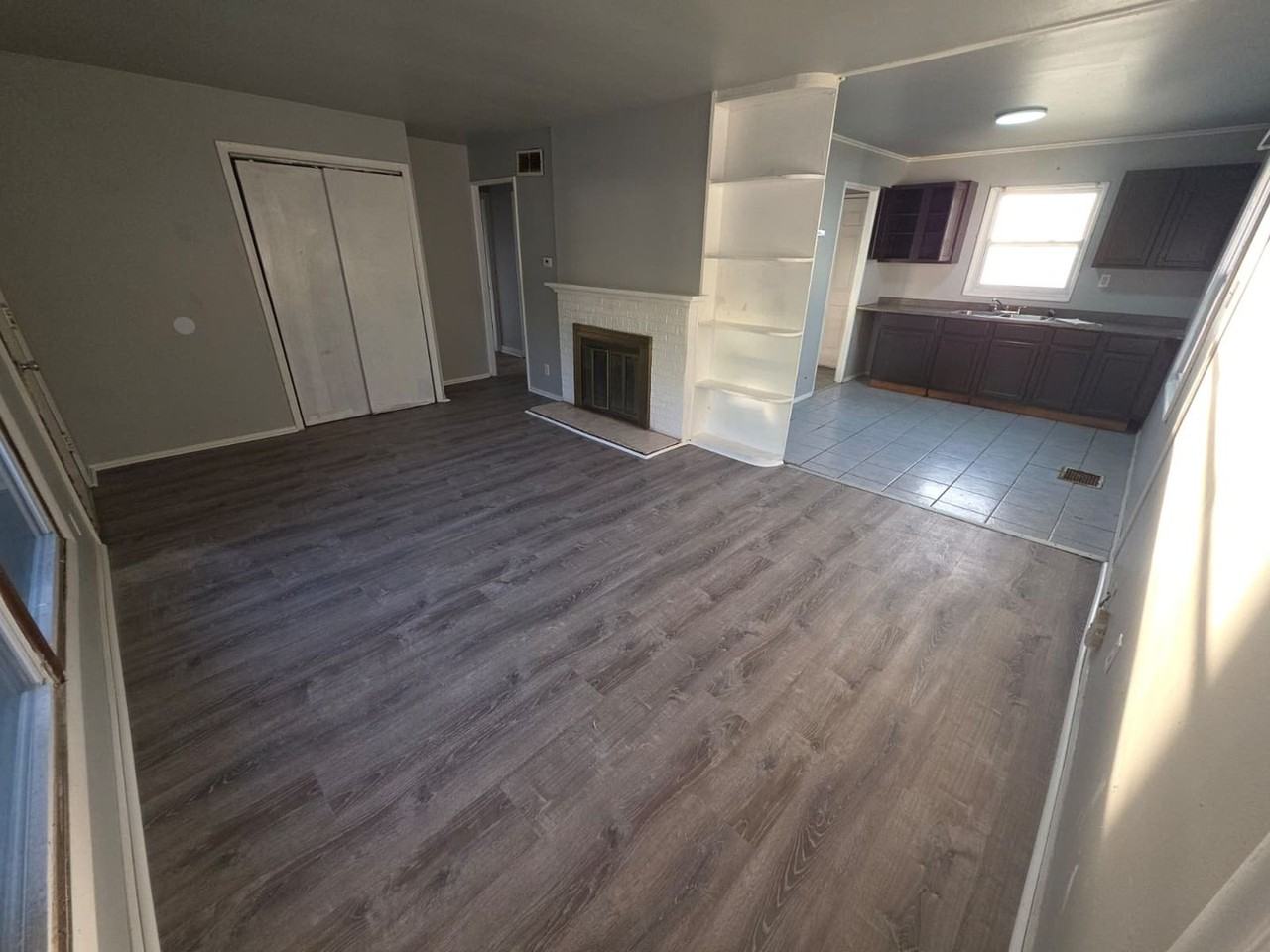 6135 N 38th St - Photo 2 of 11