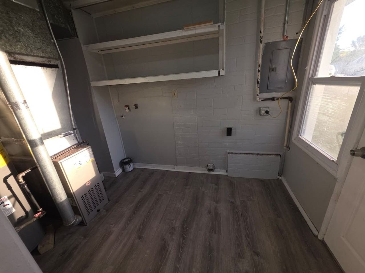 6135 N 38th St - Photo 6 of 11