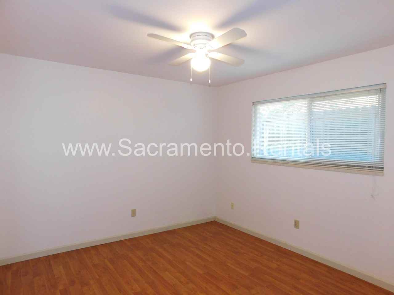 6102 Madison Ave - Photo 7 of 10