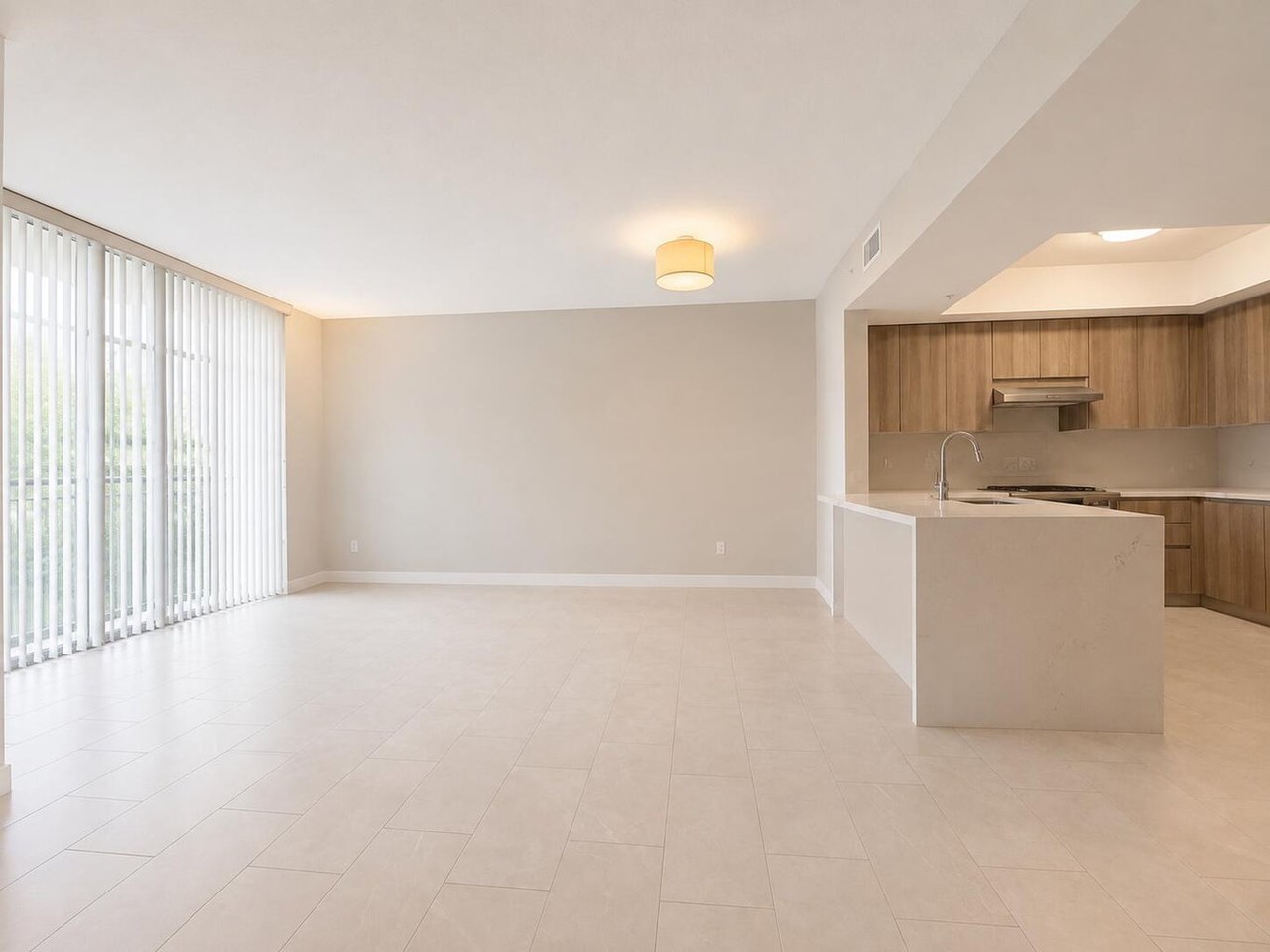 410 Evernia Street #506 - Photo 4 of 7