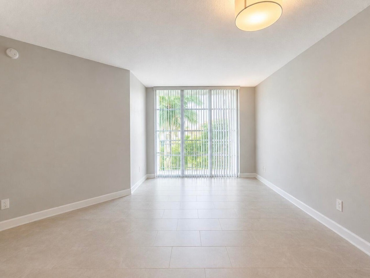 410 Evernia Street #506 - Photo 3 of 7