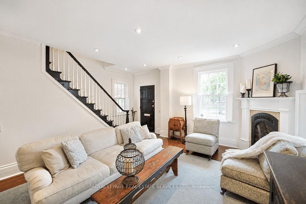124 Chisholm Street - Photo 2 of 18