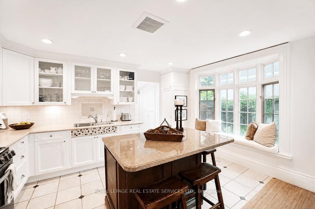 124 Chisholm Street - Photo 6 of 18