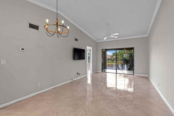 2600 Greenwood Terrace - Photo 7 of 8