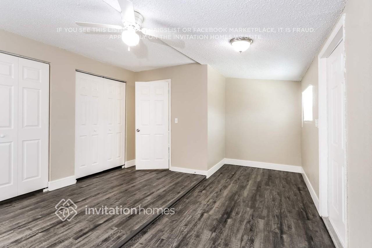 8205 Olivewood Pl - Photo 6 of 15