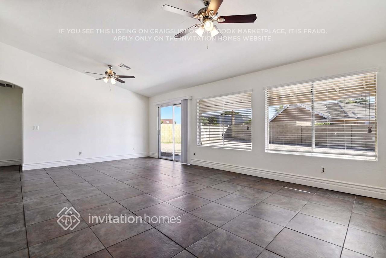 7704 W San Juan Ave - Photo 5 of 21