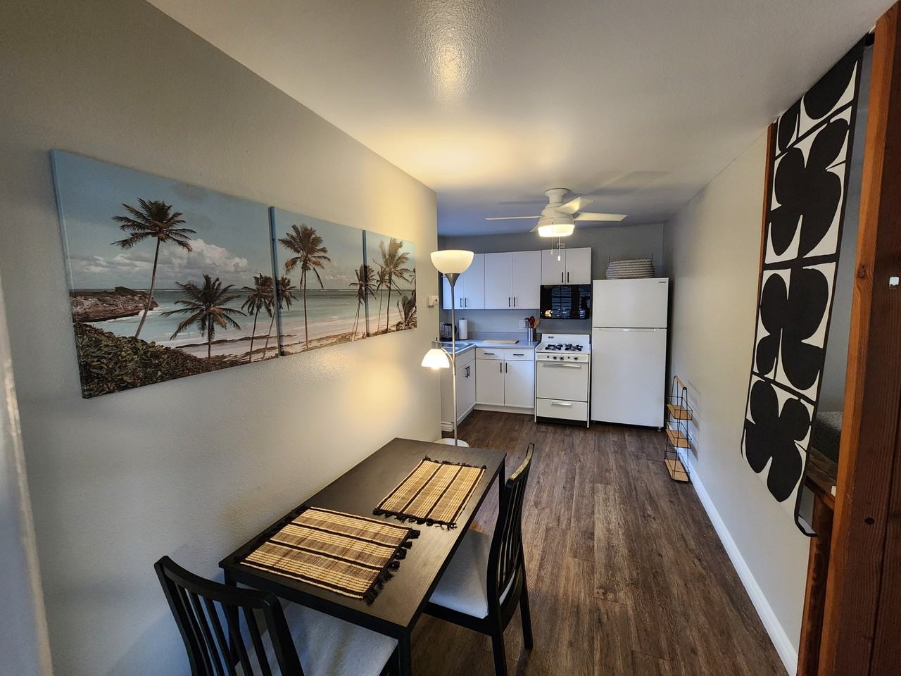 5005 63rd St - Photo 3 of 18
