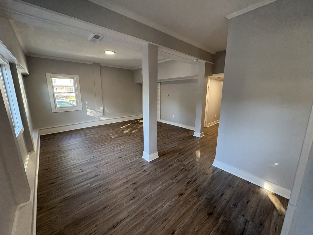 316 N Mount Pleasant Ave - Photo 2 of 12