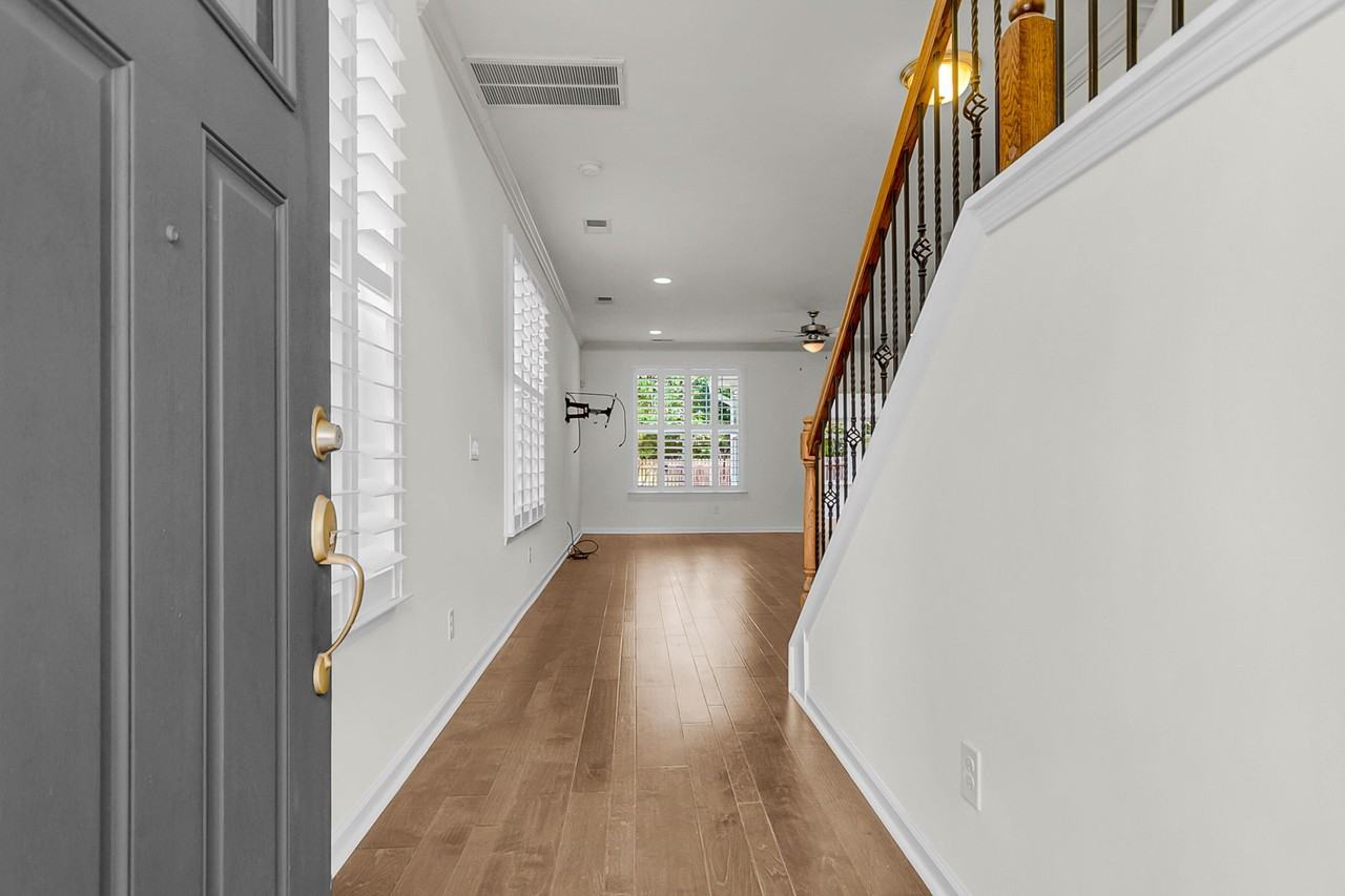 2406 Tepals Ln - Photo 2 of 25