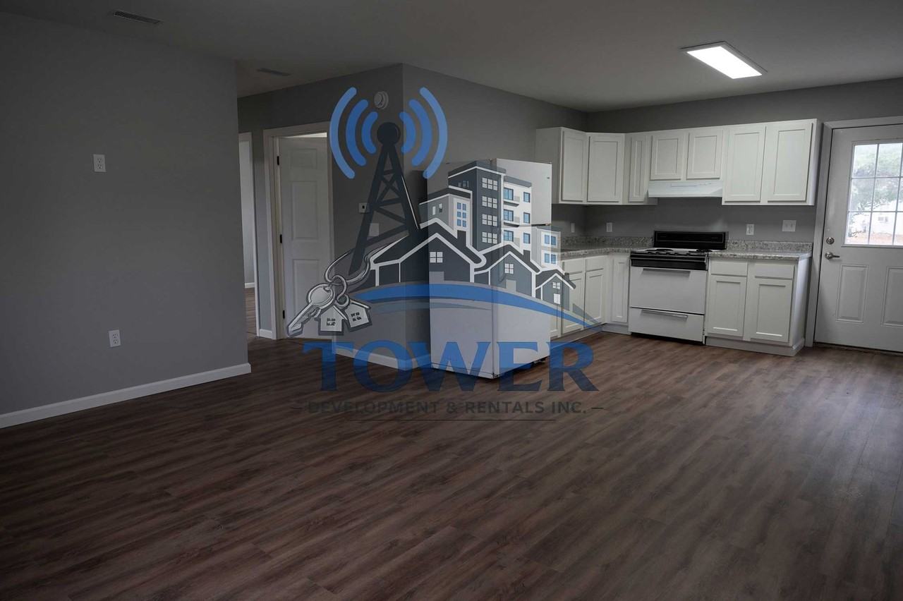 809 N Main St - Photo 3 of 3