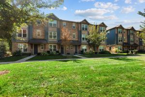 featured image of 601 Broadway St #601