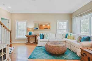 featured image of 4105 5th Ave