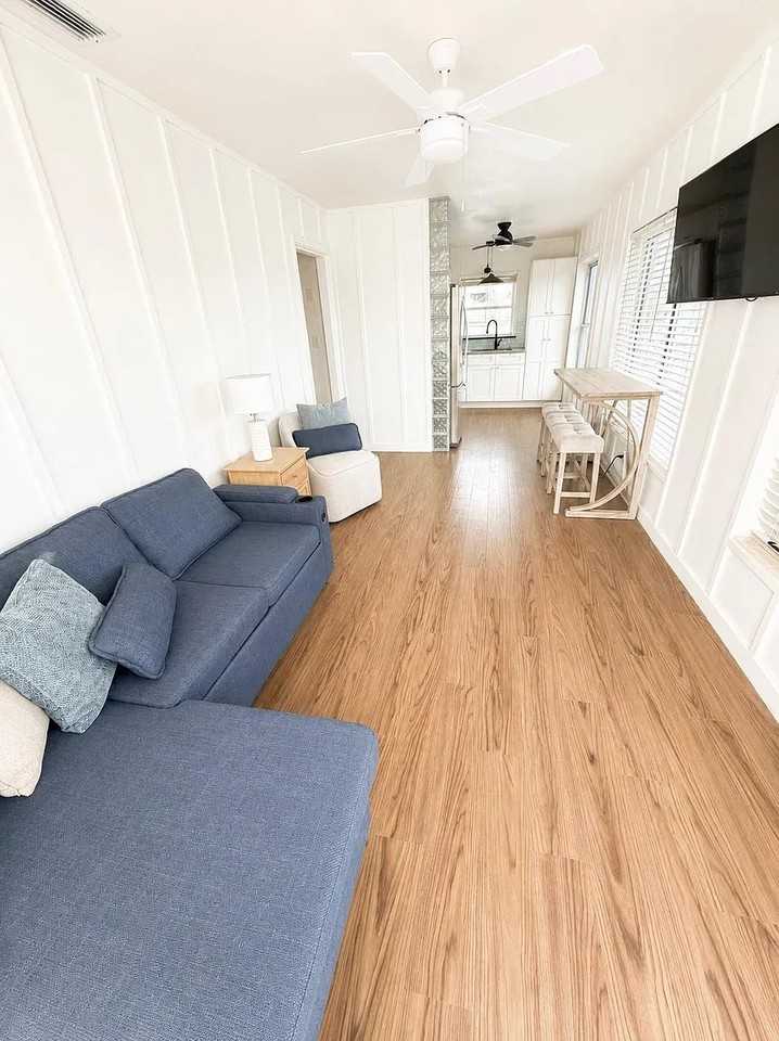 509 S Bayshore Dr #2 - Photo 3 of 37