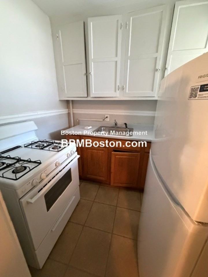 44 Estes St #15 - Photo 3 of 7