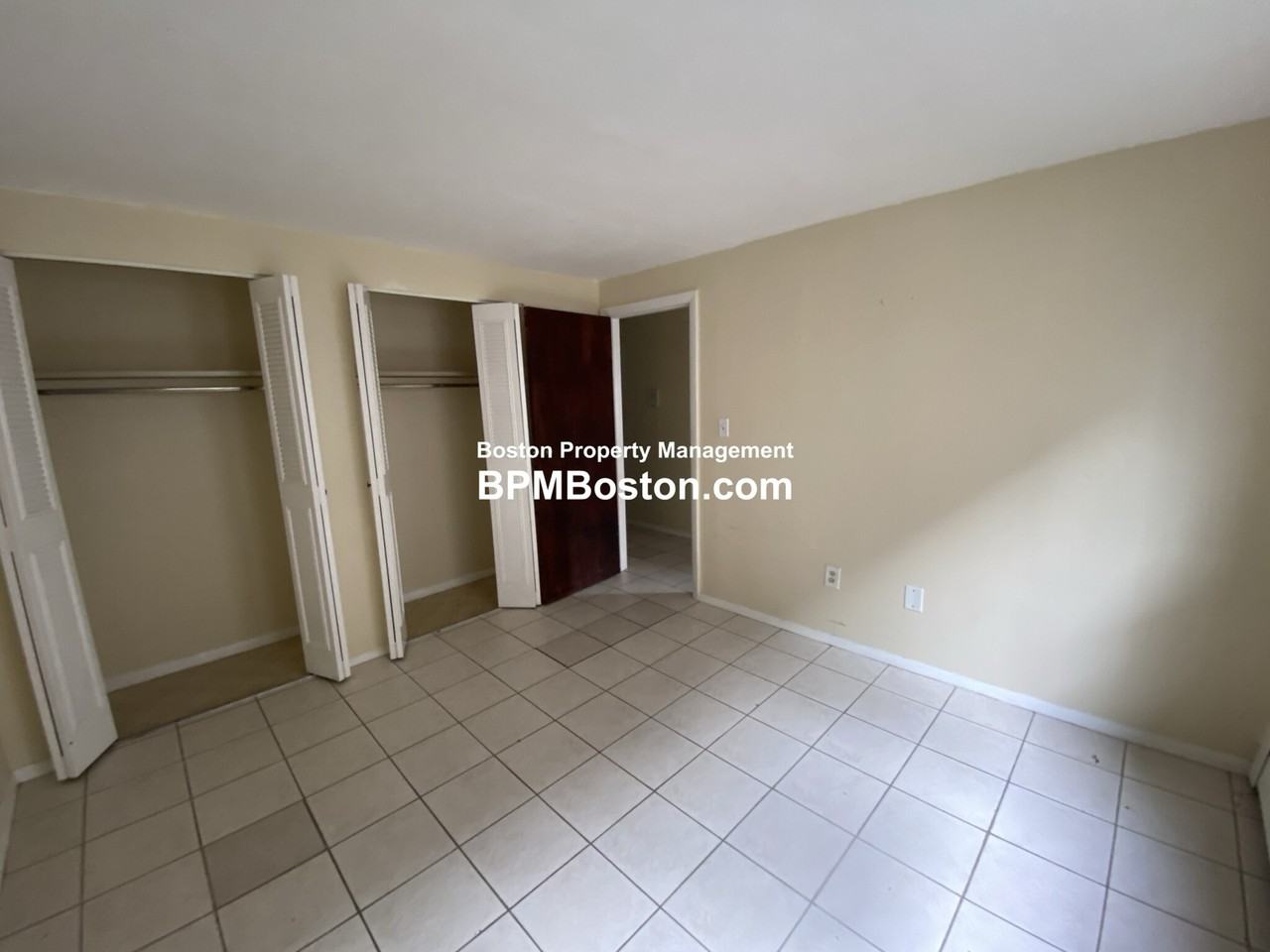 25 Hamilton Ave #4 - Photo 4 of 6