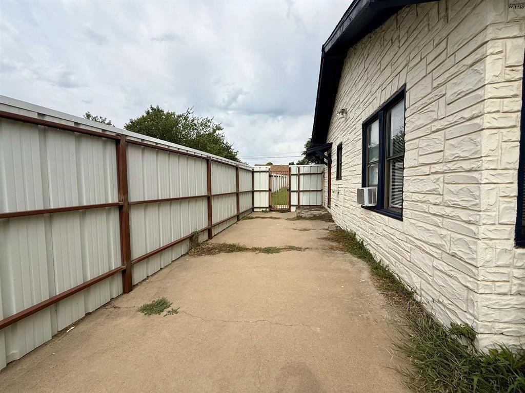 614 Sunset Dr - Photo 7 of 7