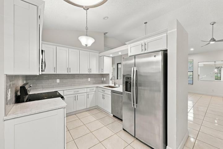 8292 Waterline Drive - Photo 2 of 8
