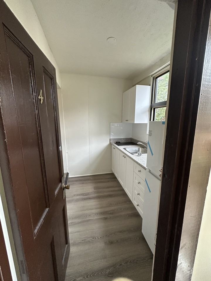 25 Norwood Road - Photo 4 of 6