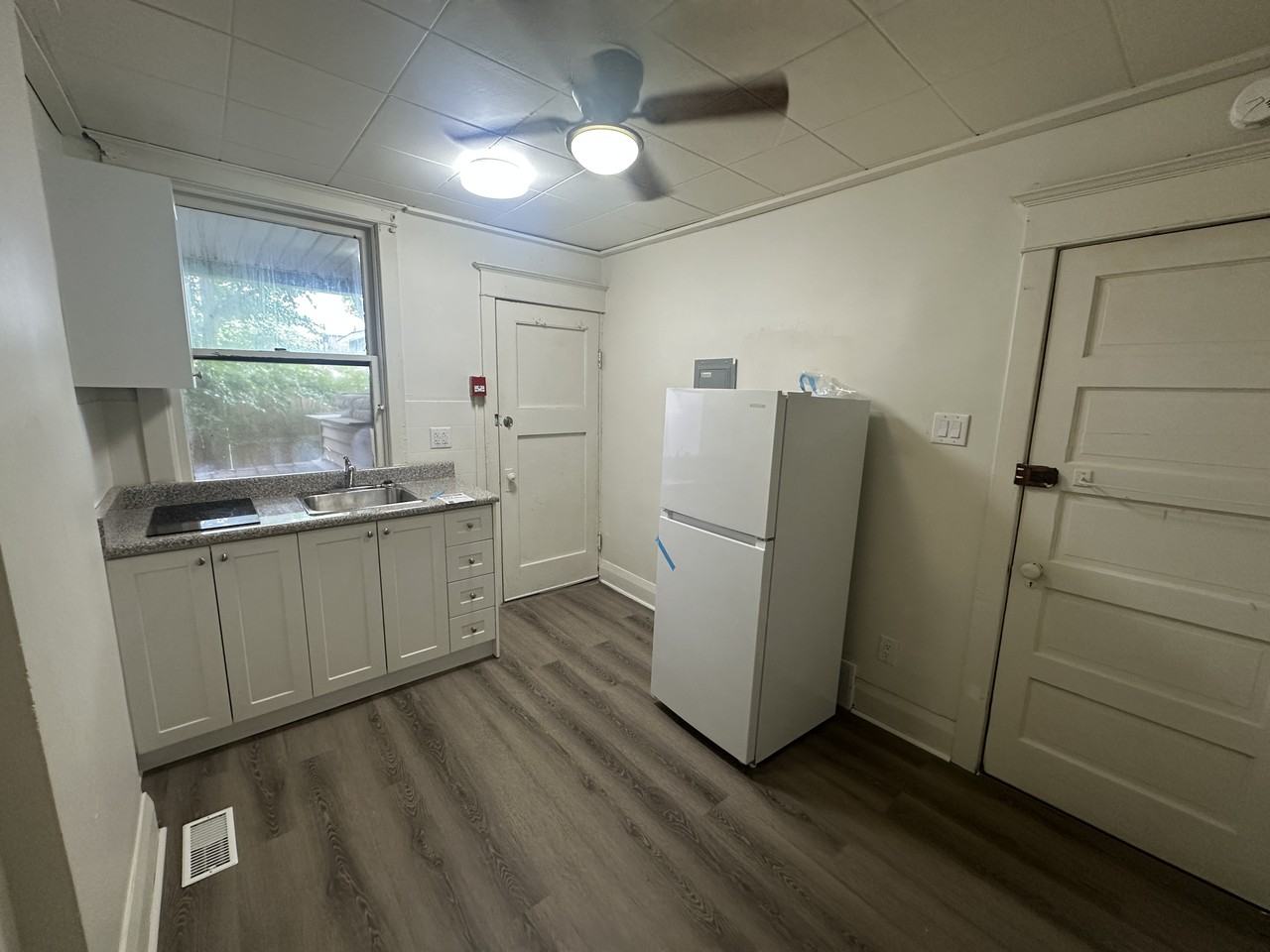 27 Norwood Road #4B - Photo 2 of 4