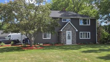 featured image of 615 E Washington St #A