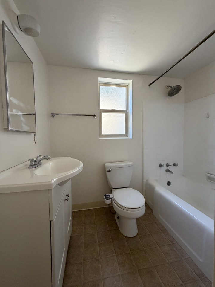 3428 H St #3 - Photo 7 of 7