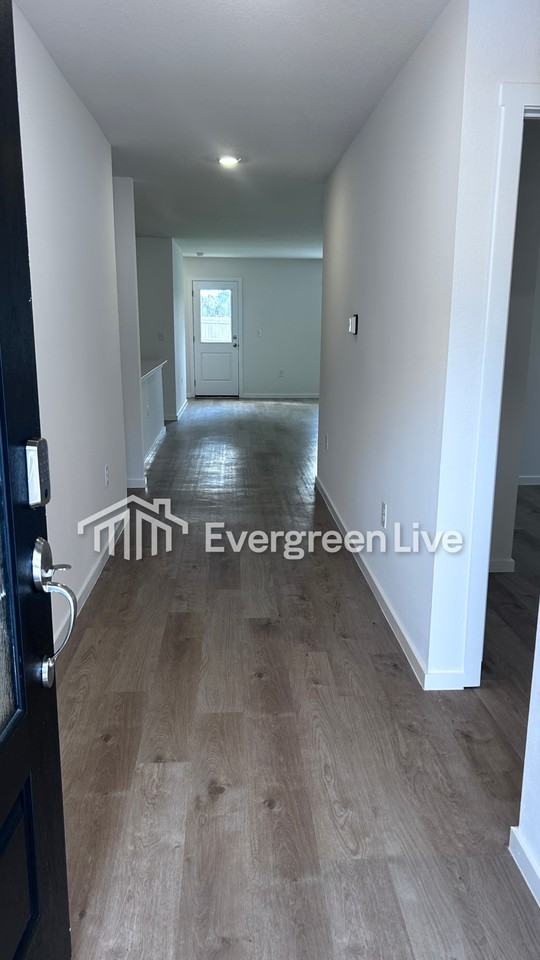 7182 Season Dr - Photo 2 of 23