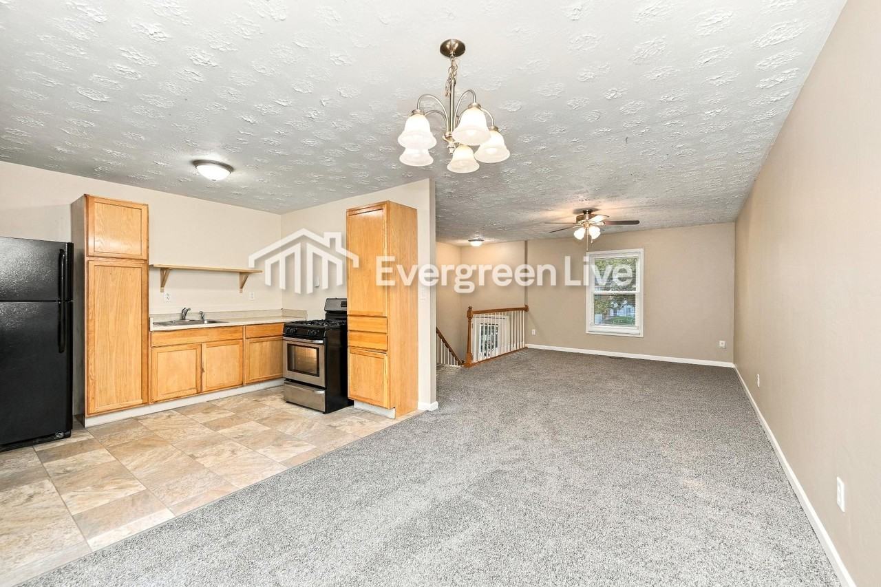 9970 Dunraven Dr - Photo 5 of 15