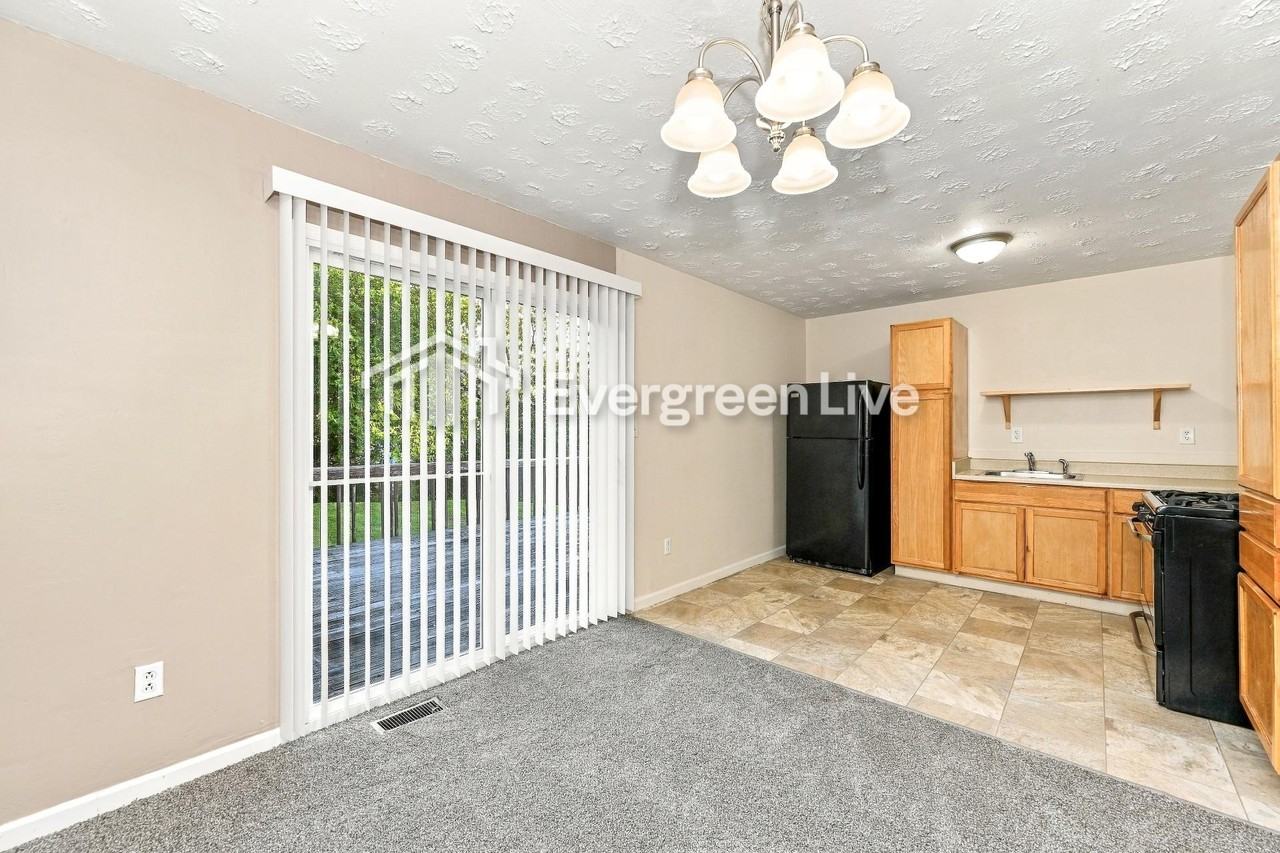 9970 Dunraven Dr - Photo 6 of 15