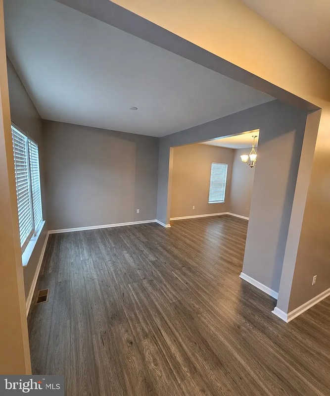362 Neverland Dr - Photo 5 of 18