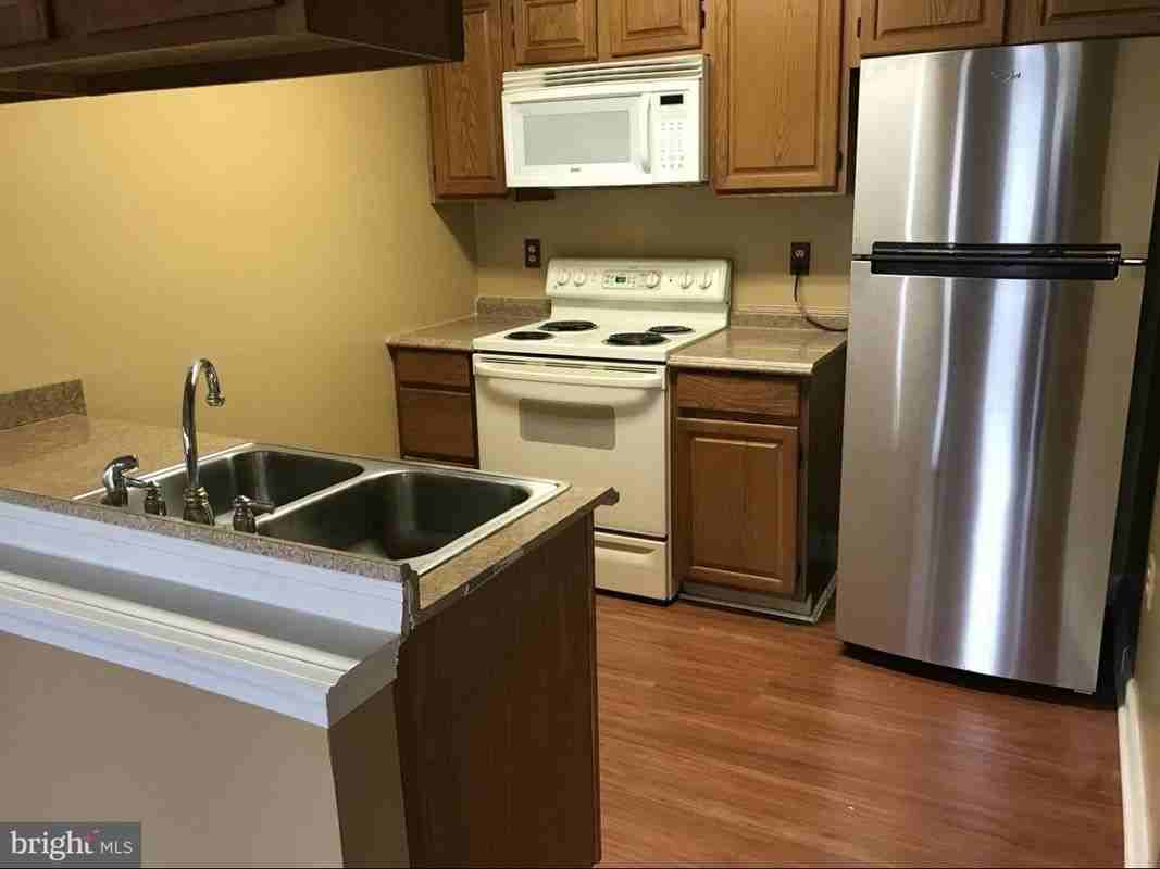 3807 Salemway Ct - Photo 2 of 4