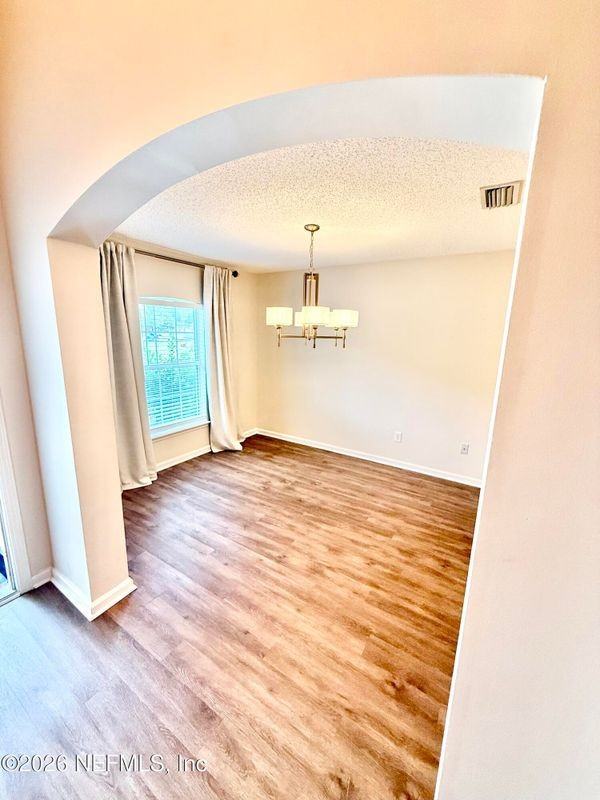 96041 Piedmont Dr - Photo 4 of 13