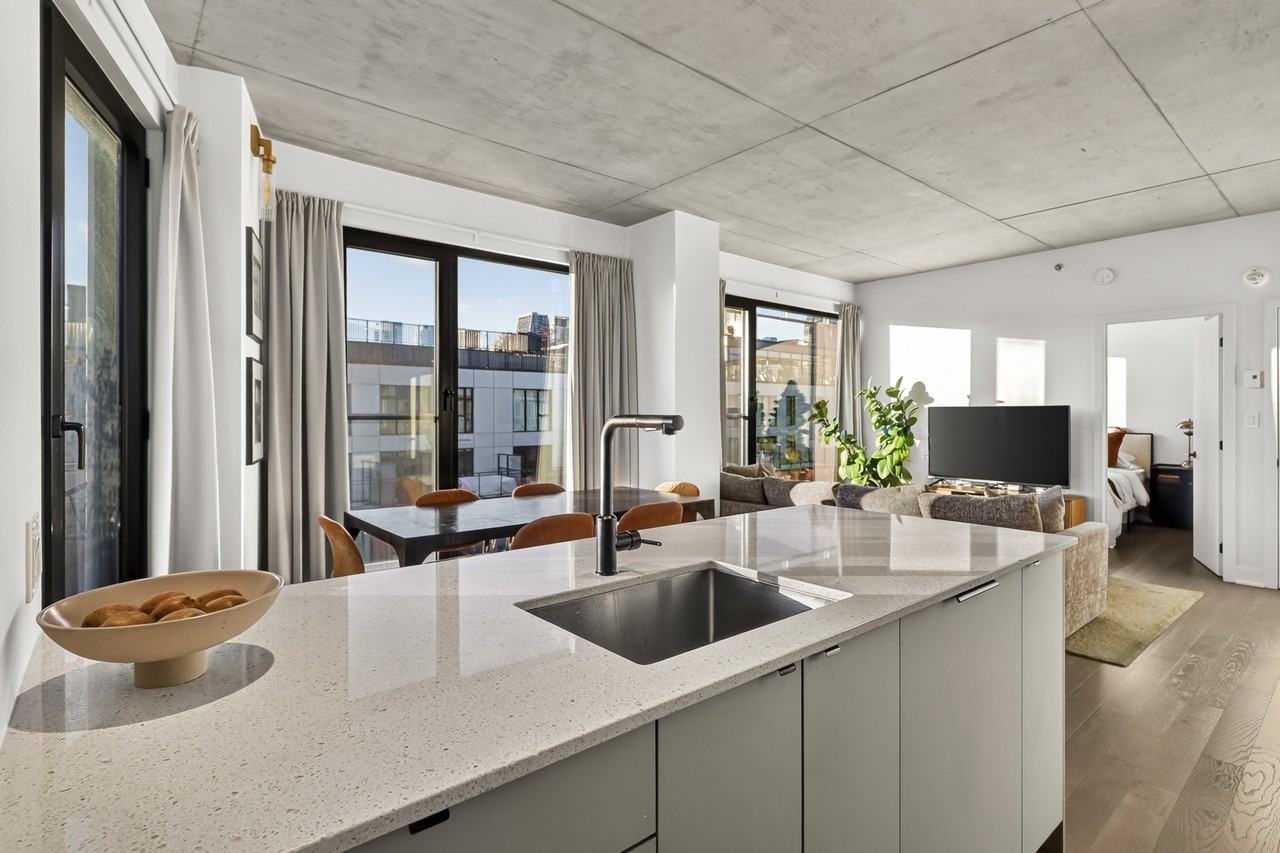 288 Rue Richmond #701 - Photo 7 of 45