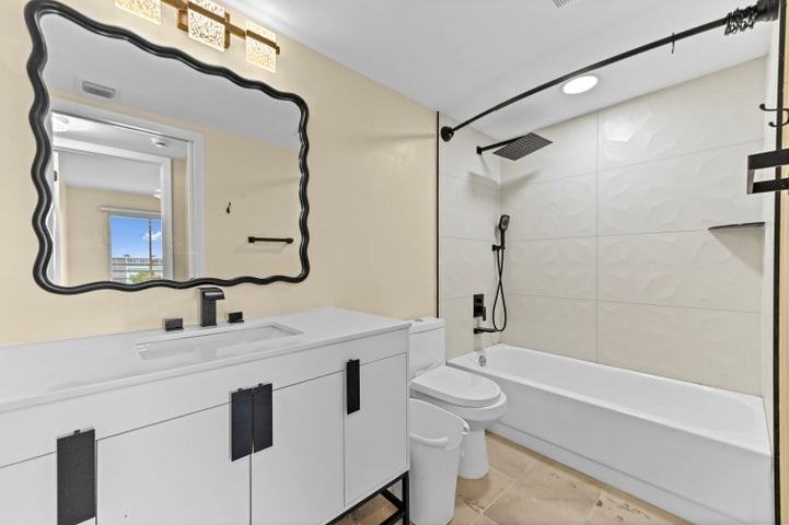 4055 Wolverton C - Photo 6 of 8