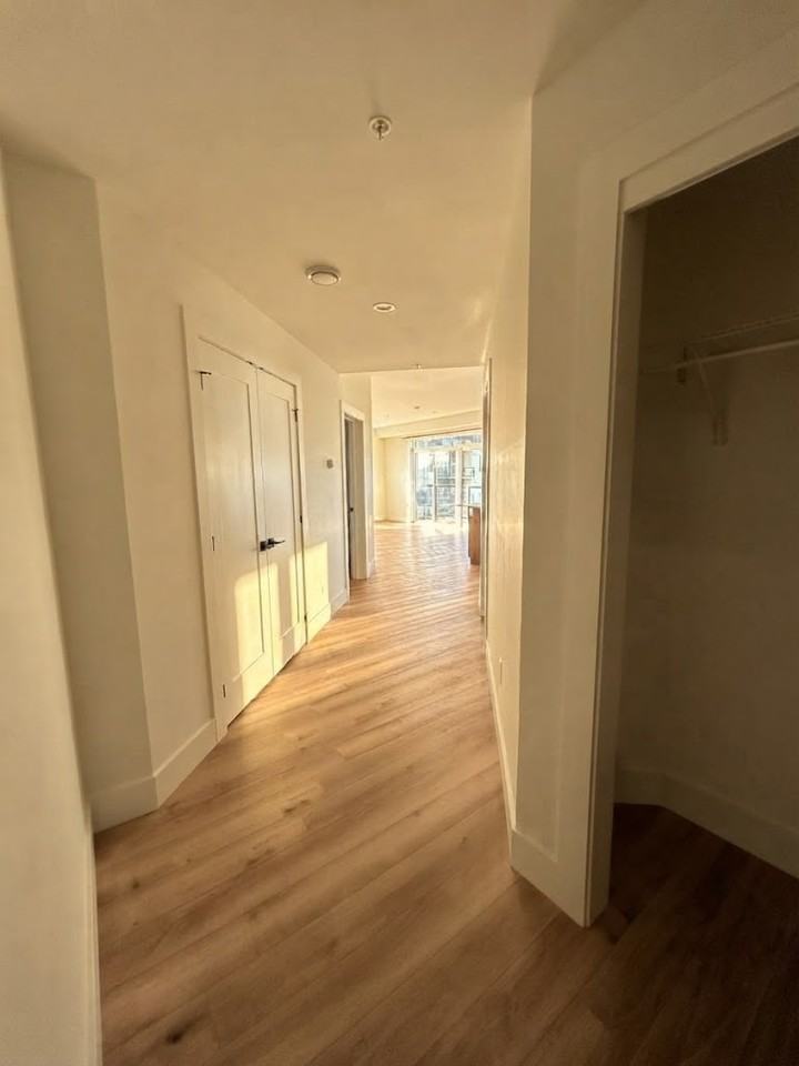 80 Morton Ave. - Photo 3 of 15