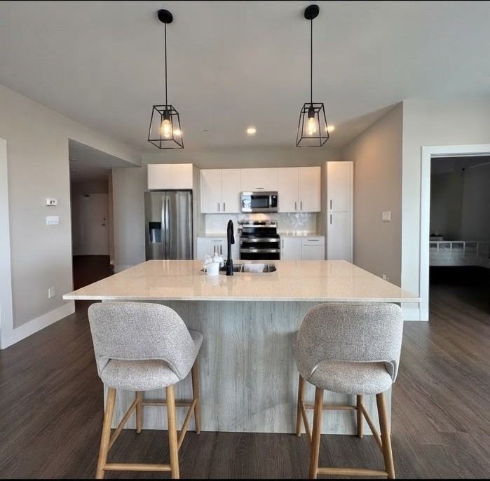 66 Weldon St. - Photo 2 of 7