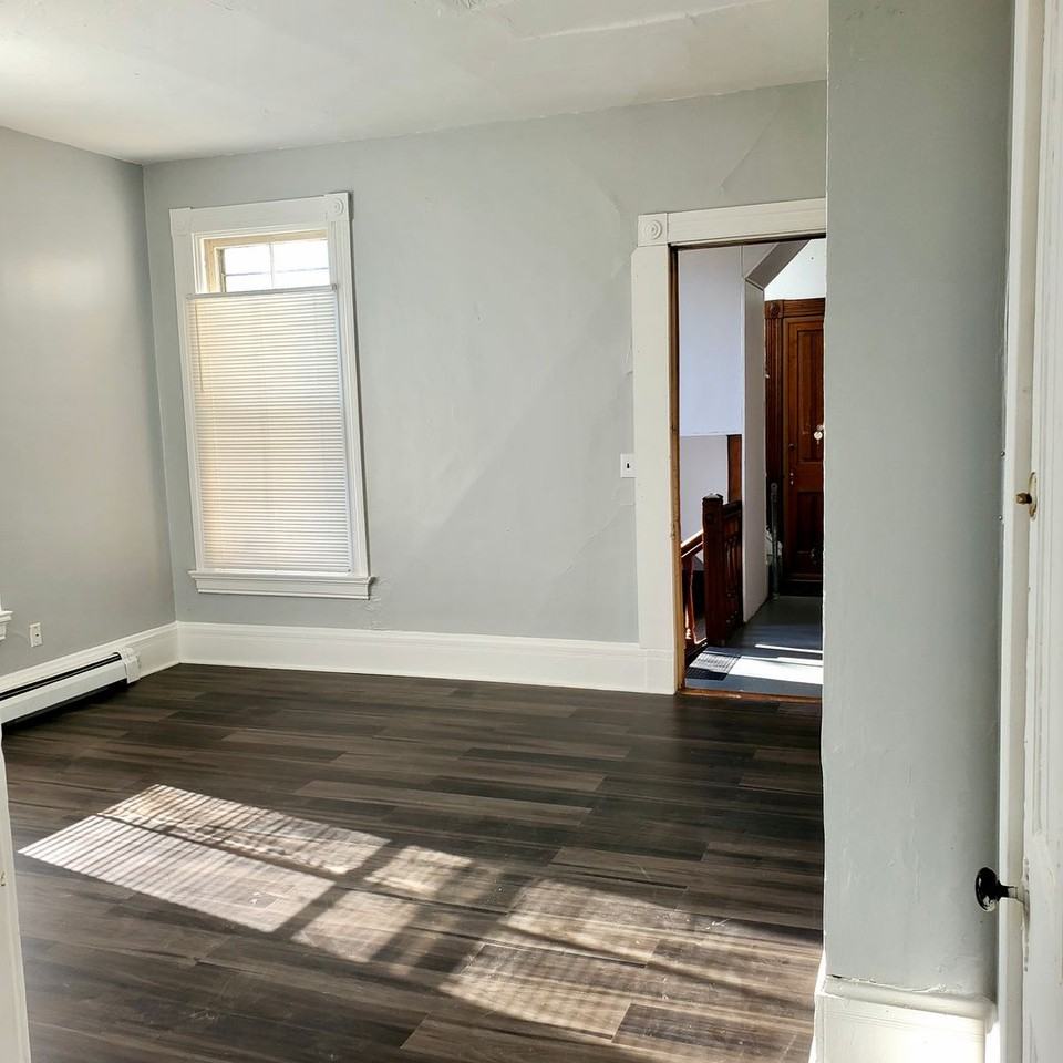 Glen Oaks Apartments - Photo 6 of 20